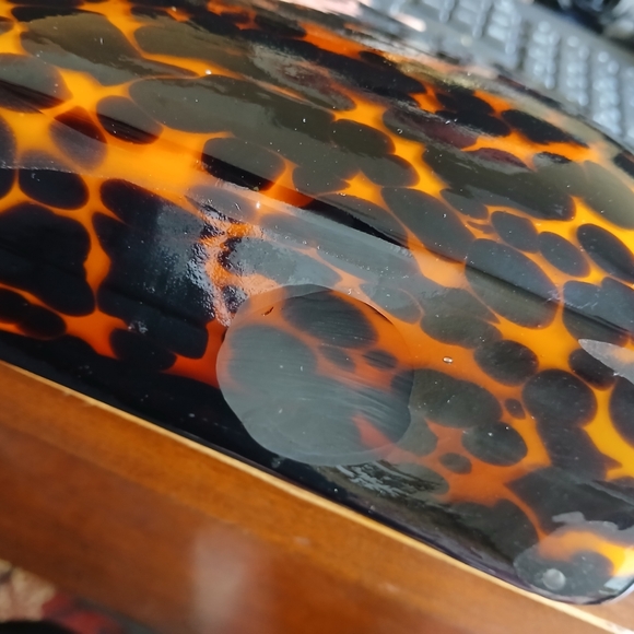 Handblown Glass Leopard Print Clutch/Purse Vase - Picture 13 of 14